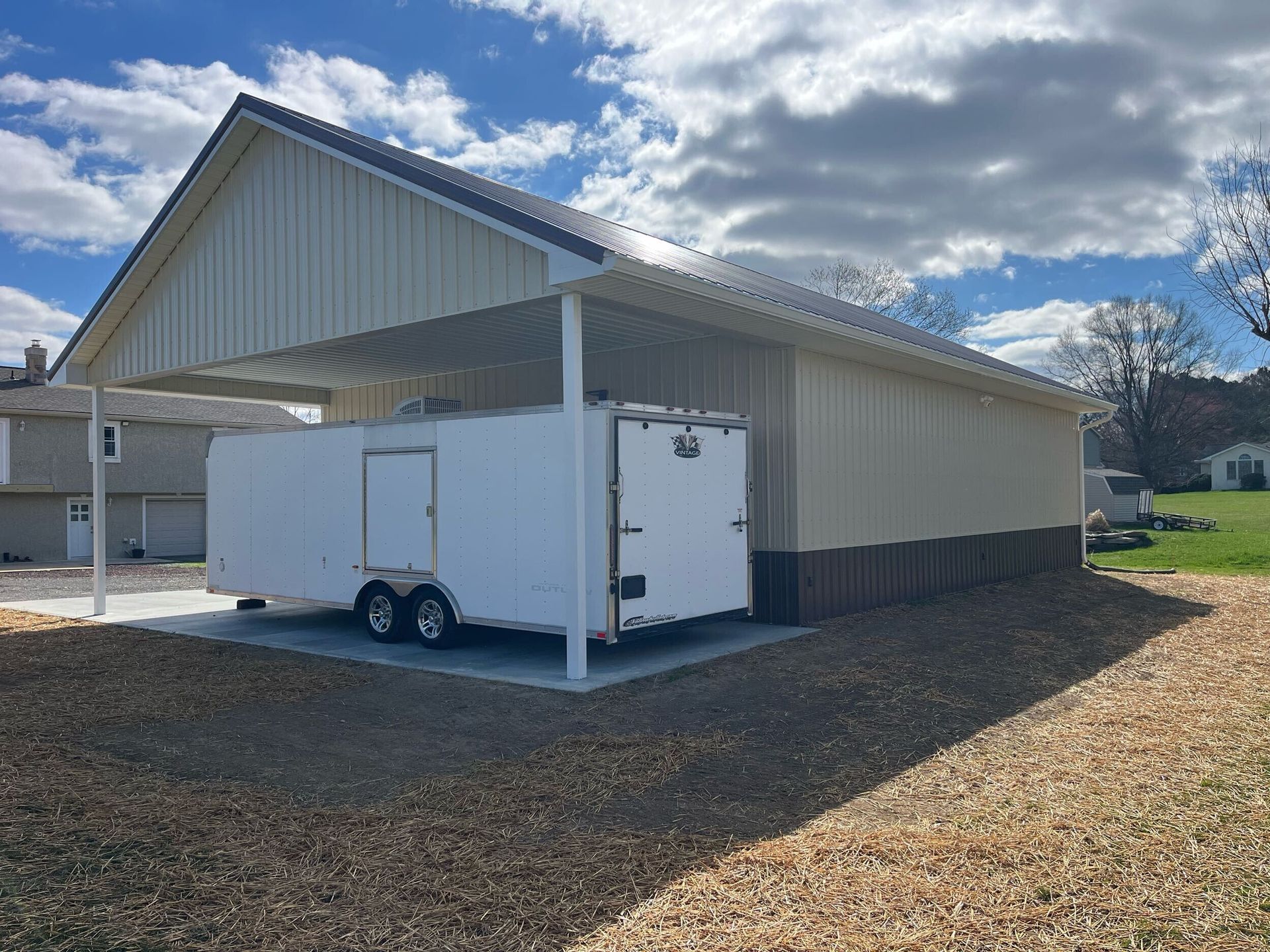 32x52 pole barn