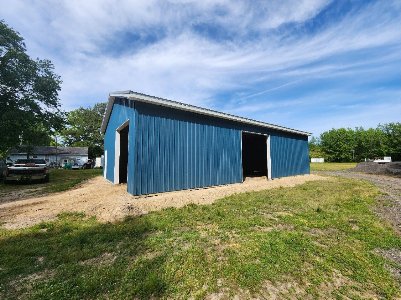30x52 pole barn