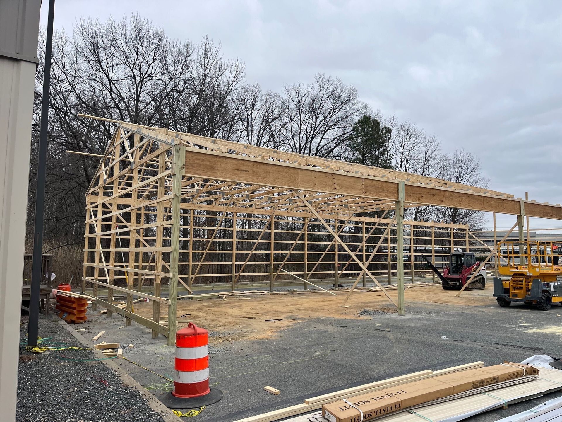 commercial pole barn