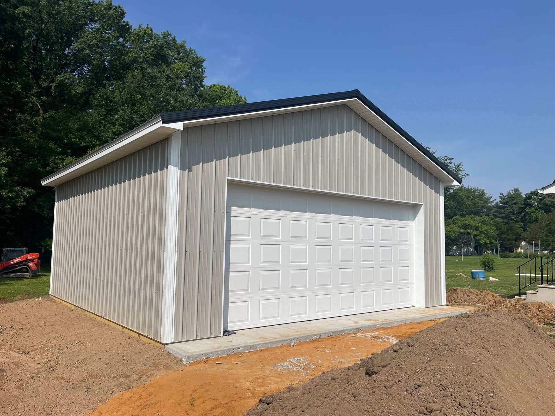 24x24x10 Pole Barn