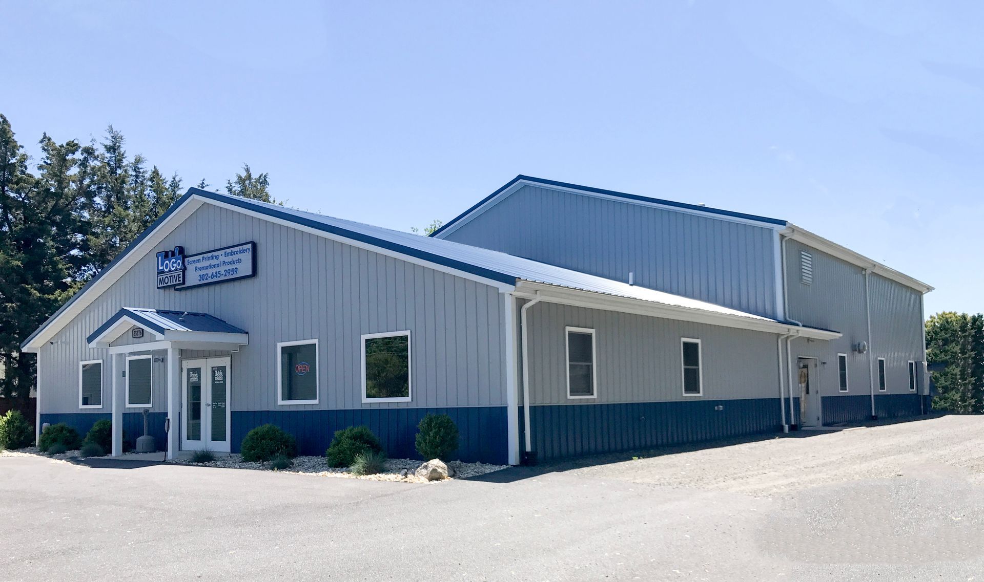 commercial pole barn