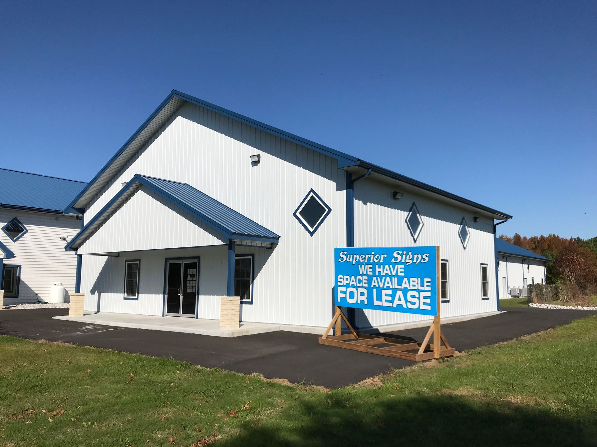 commercial pole barn