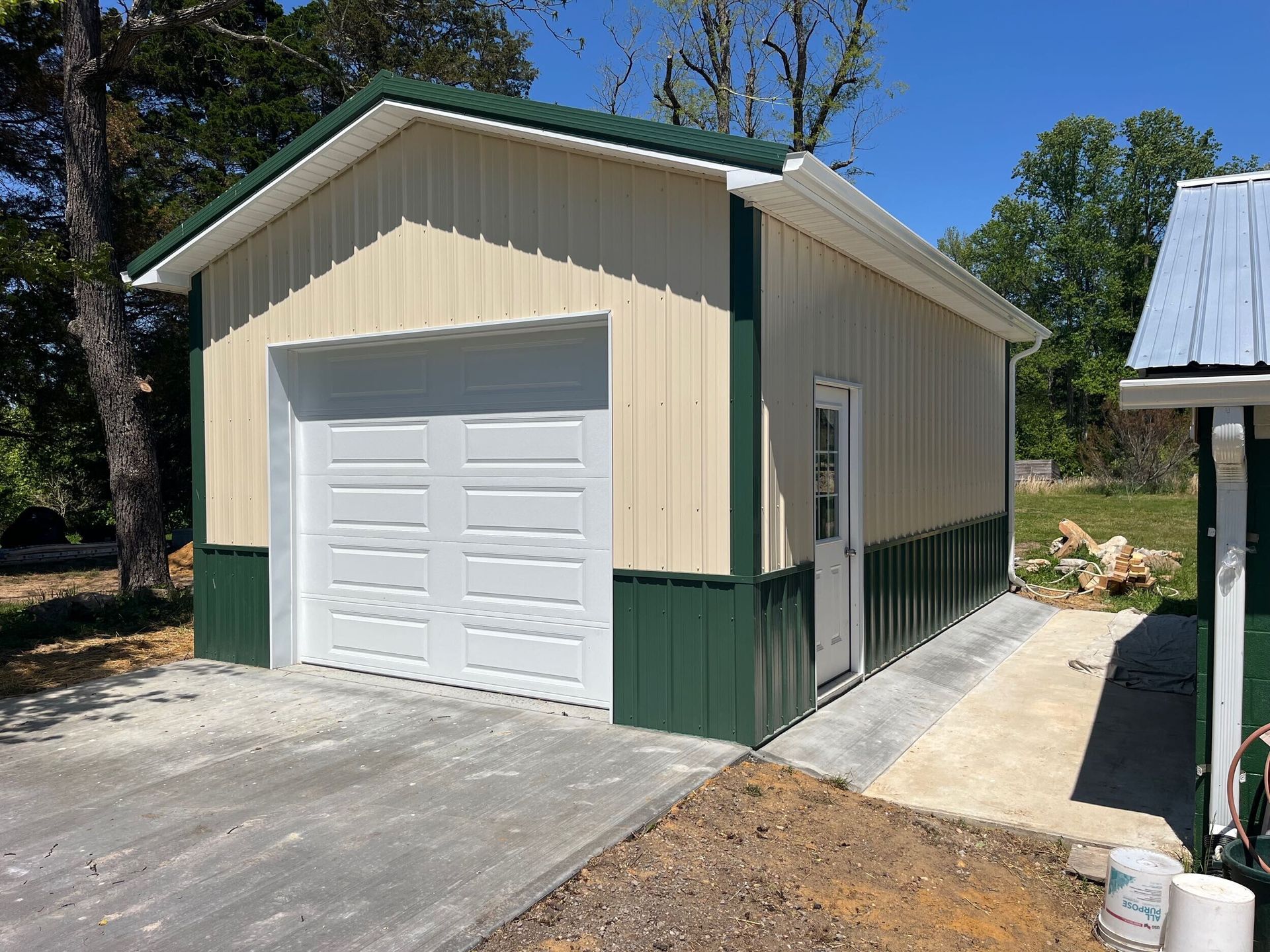 16x24x10 pole barn