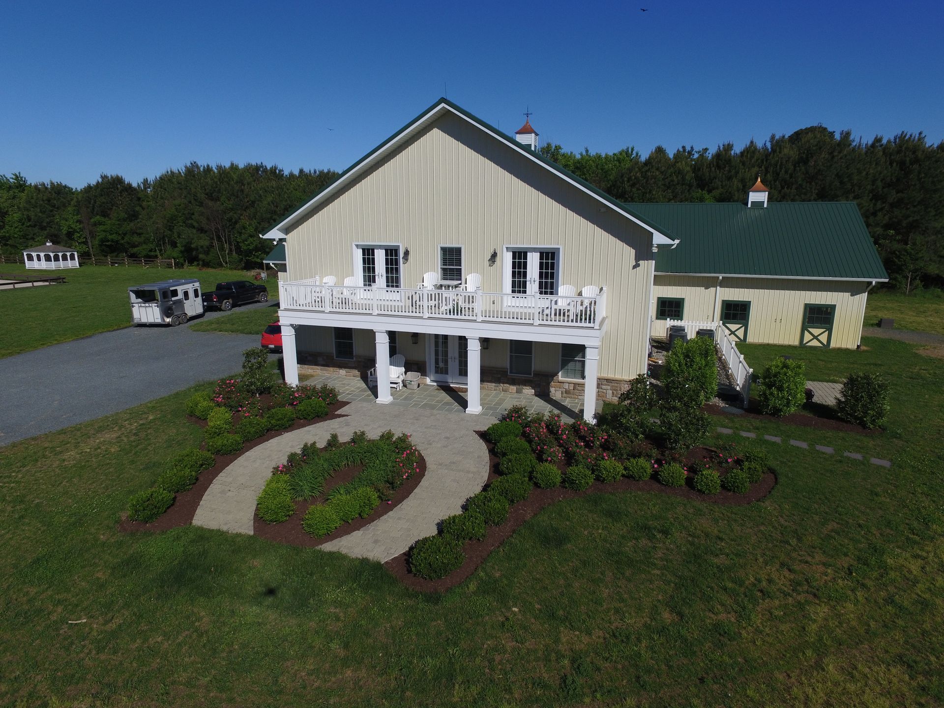 equestrian pole barn