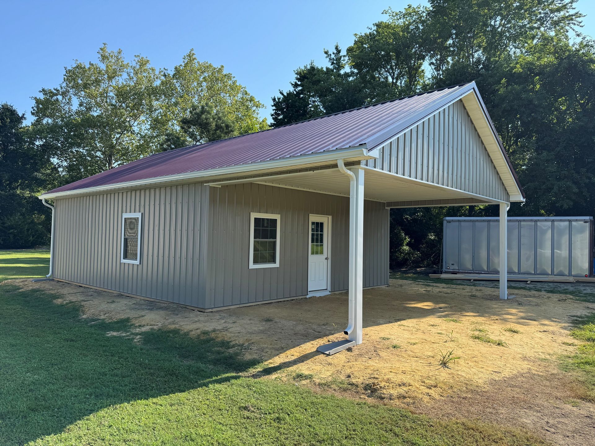 24x28x9 pole barn