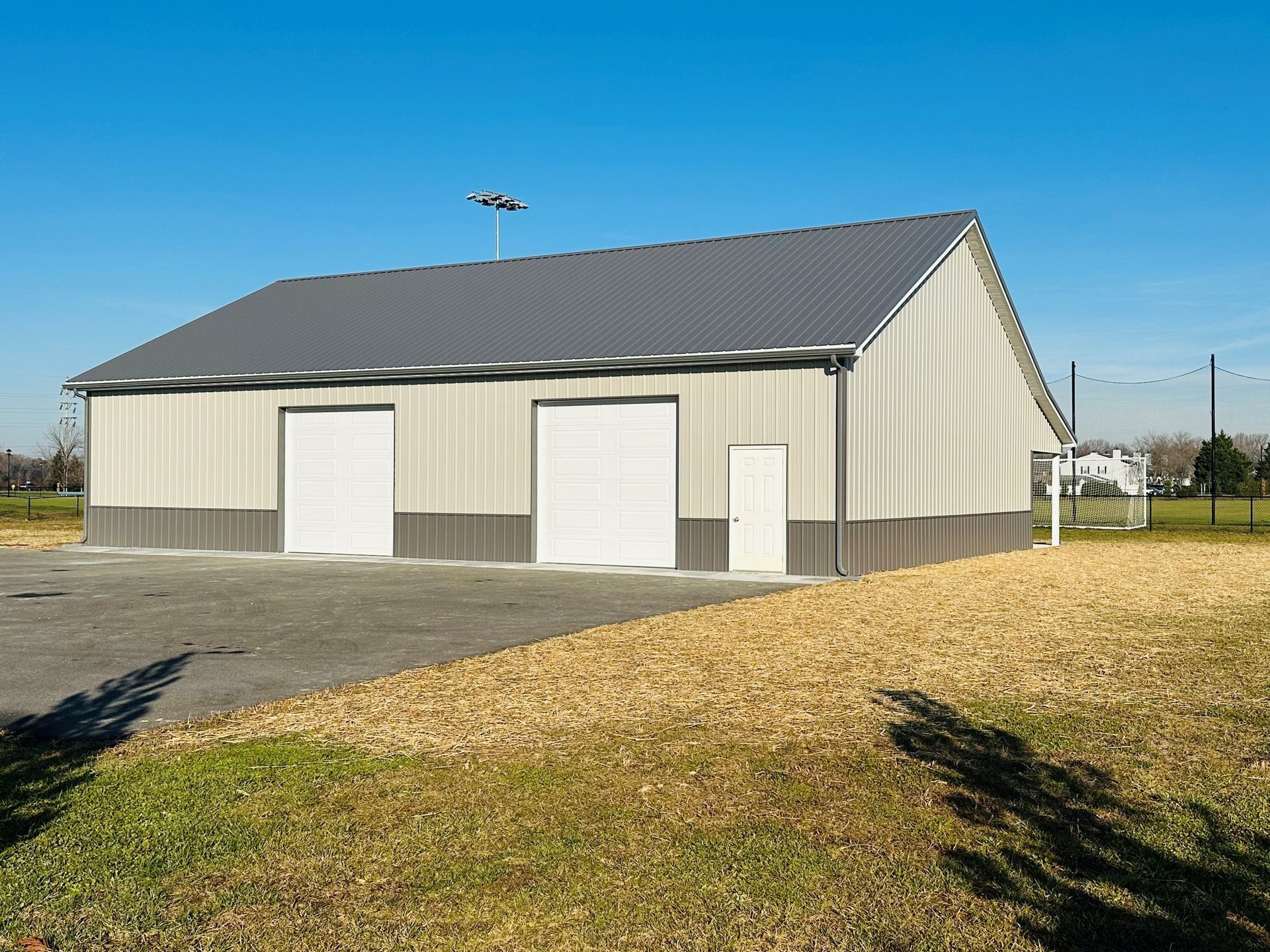 commercial pole barn