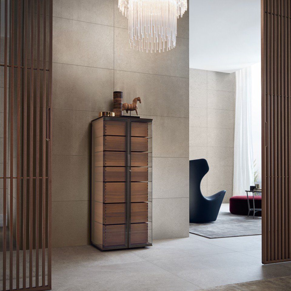 cassettiera in legno da salotto