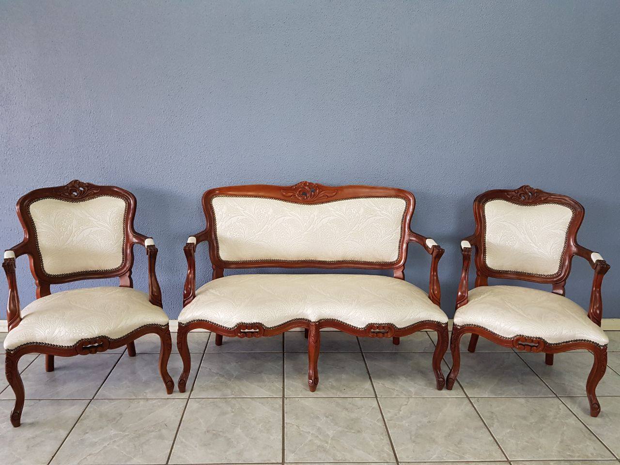 estofaria em canoas poltrona 20