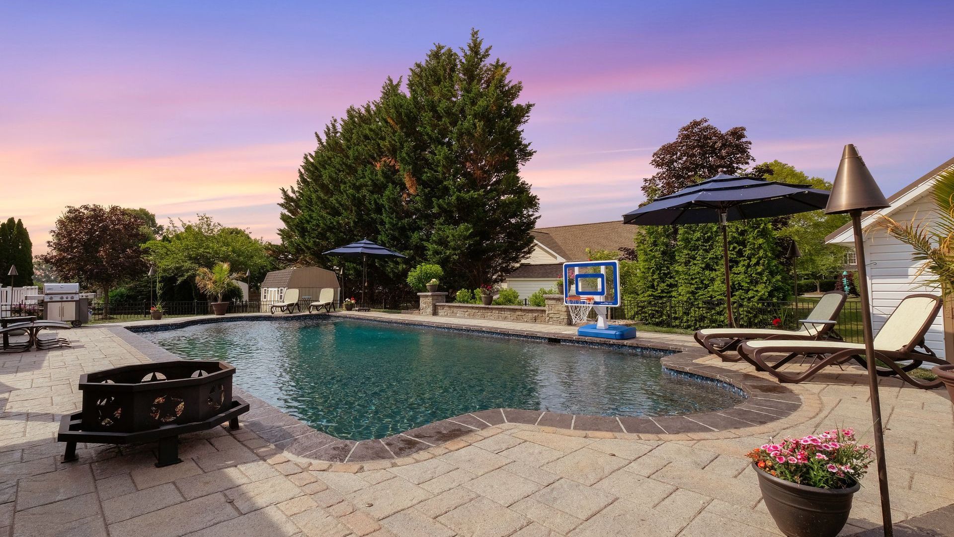 Custom Pool Design | Pool Installation | Maryland