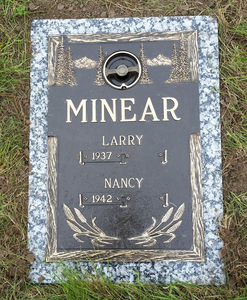 Minear Gravestone — Ottumwa, IA — Fuller Monument