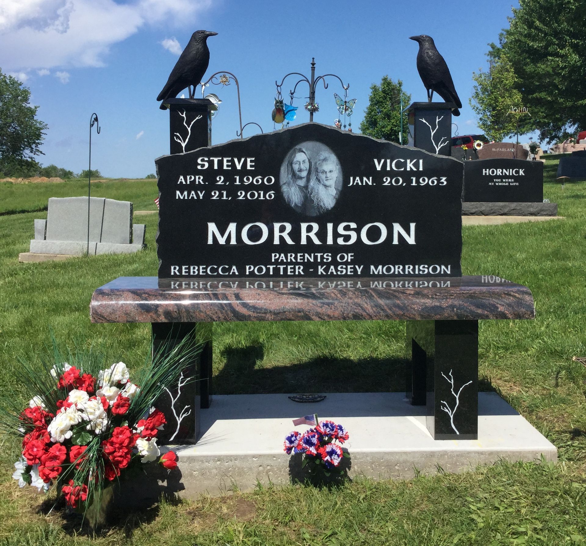 Kenneth G Youngkrantz Gravestone — Ottumwa, IA — Fuller Monument