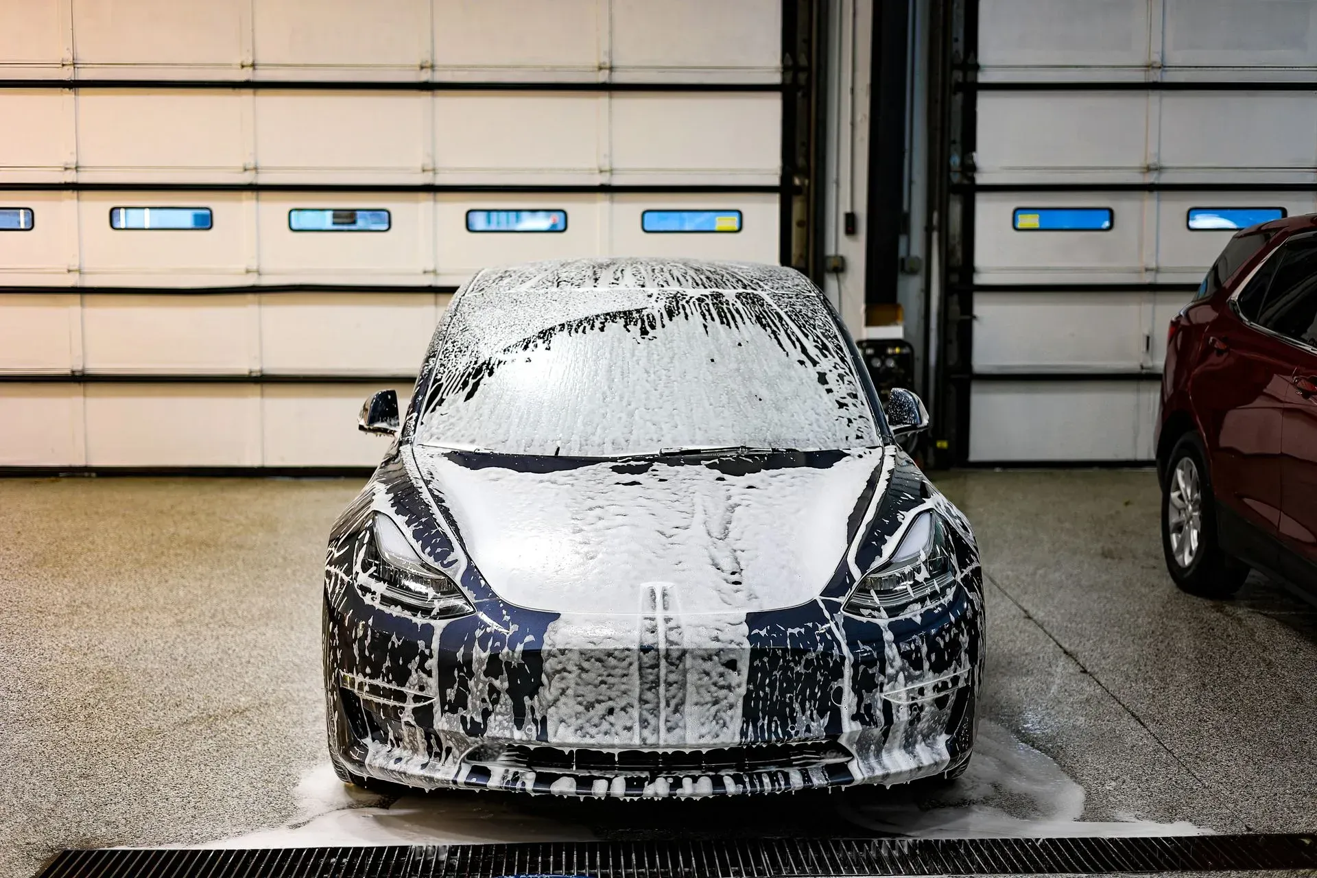 Tesla auto detailing