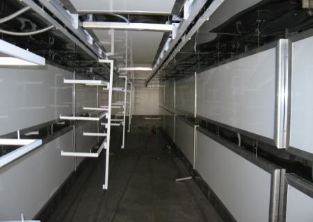 interno cabina di verniciatura