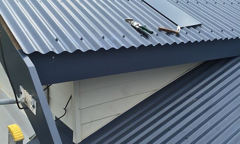 Deep ocean colorbond re-roof & new fascia flashing
