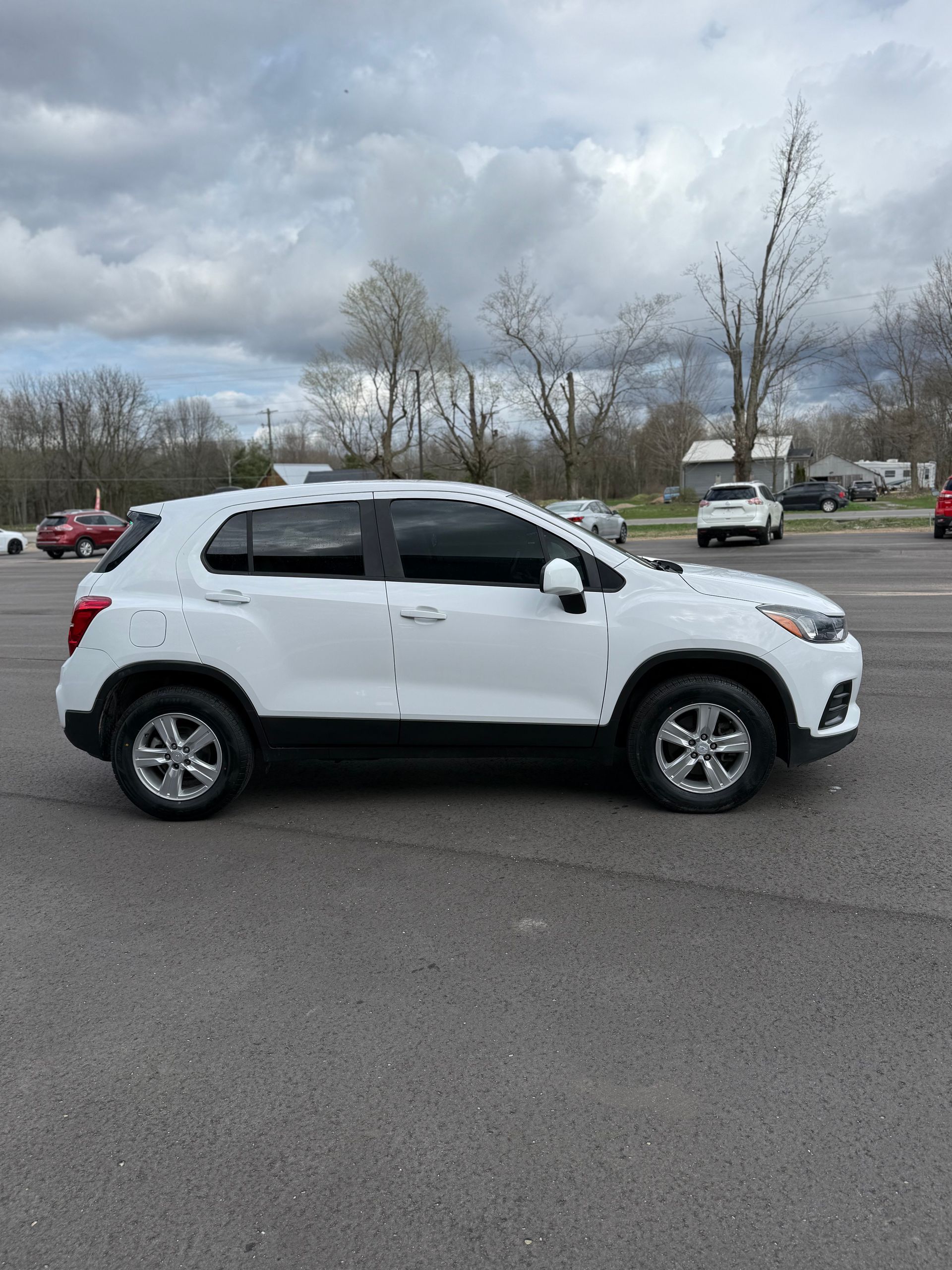 2019 Chevrolet Trax LS Sport Utility 4D