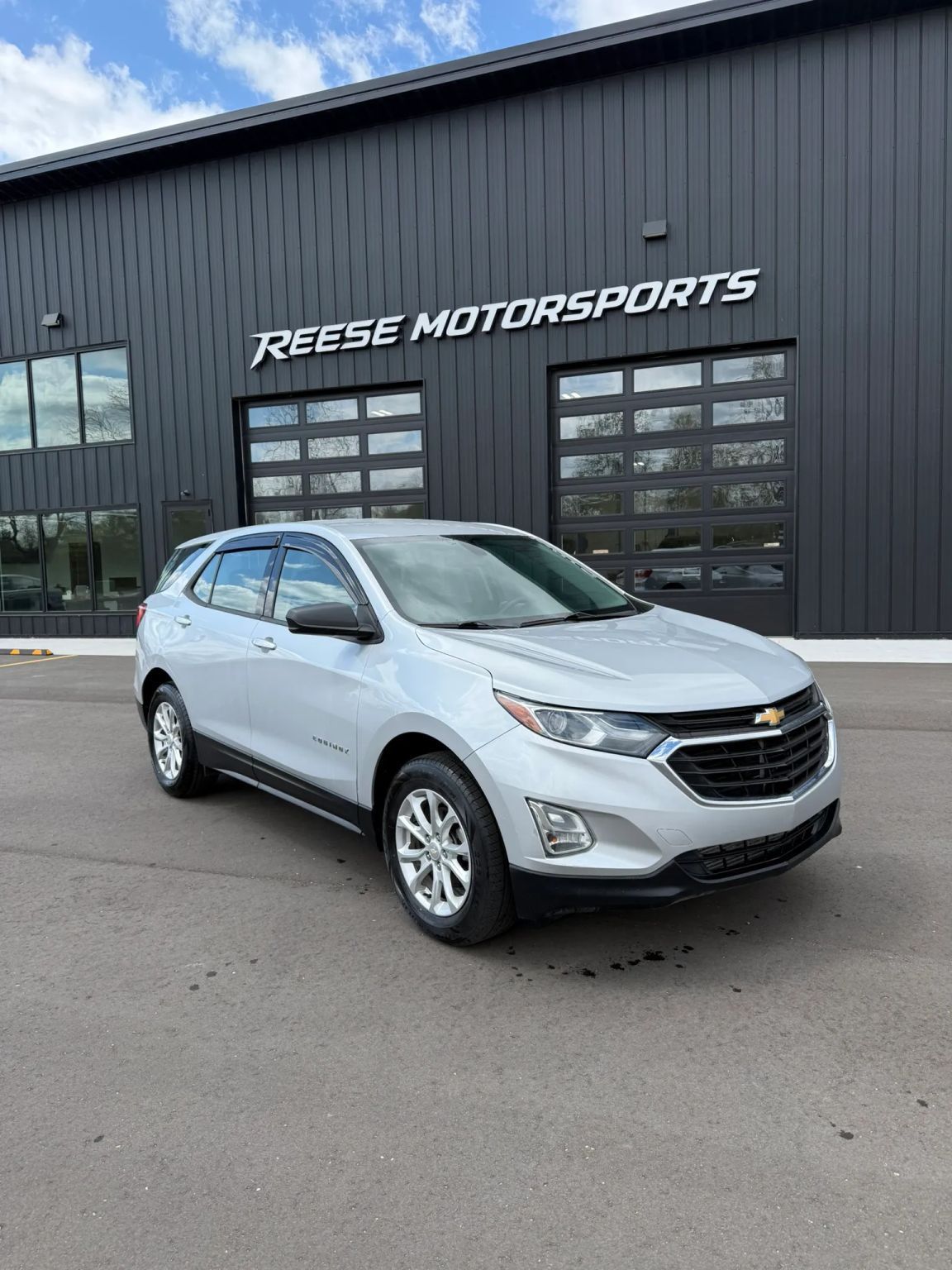 2018 Chevrolet Equinox LS Sport Utility 4D