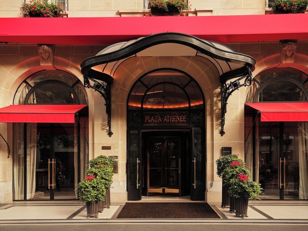 Hôtel Plaza Athénée with Awake & Wander Luxury Travel