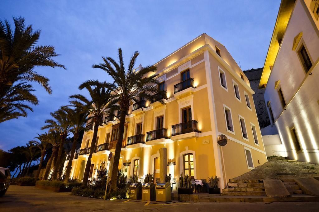 Luxury Holidays to Mirador de Dalt Vila – Ibiza Town