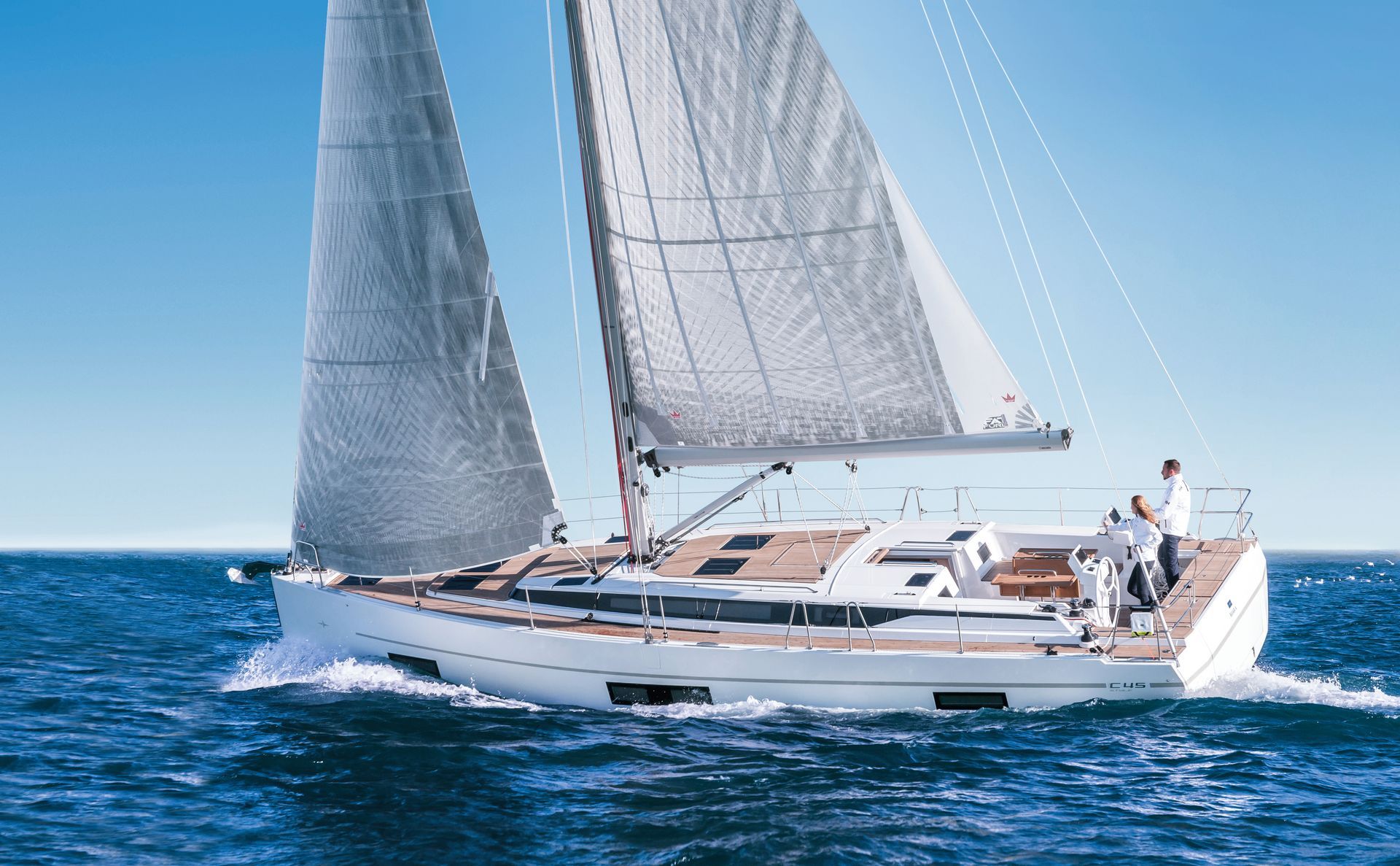 Sailing Yachts & Classic Sloops