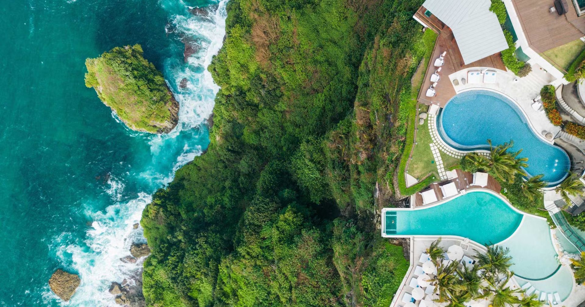The Edge: Cliffside Elegance
