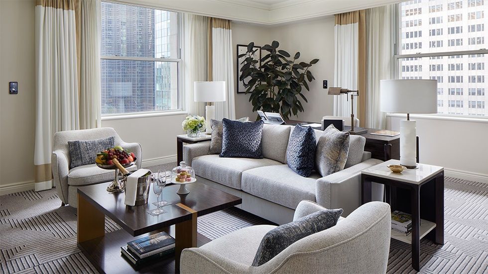  The Peninsula hotel on 5th Avenue, NYC