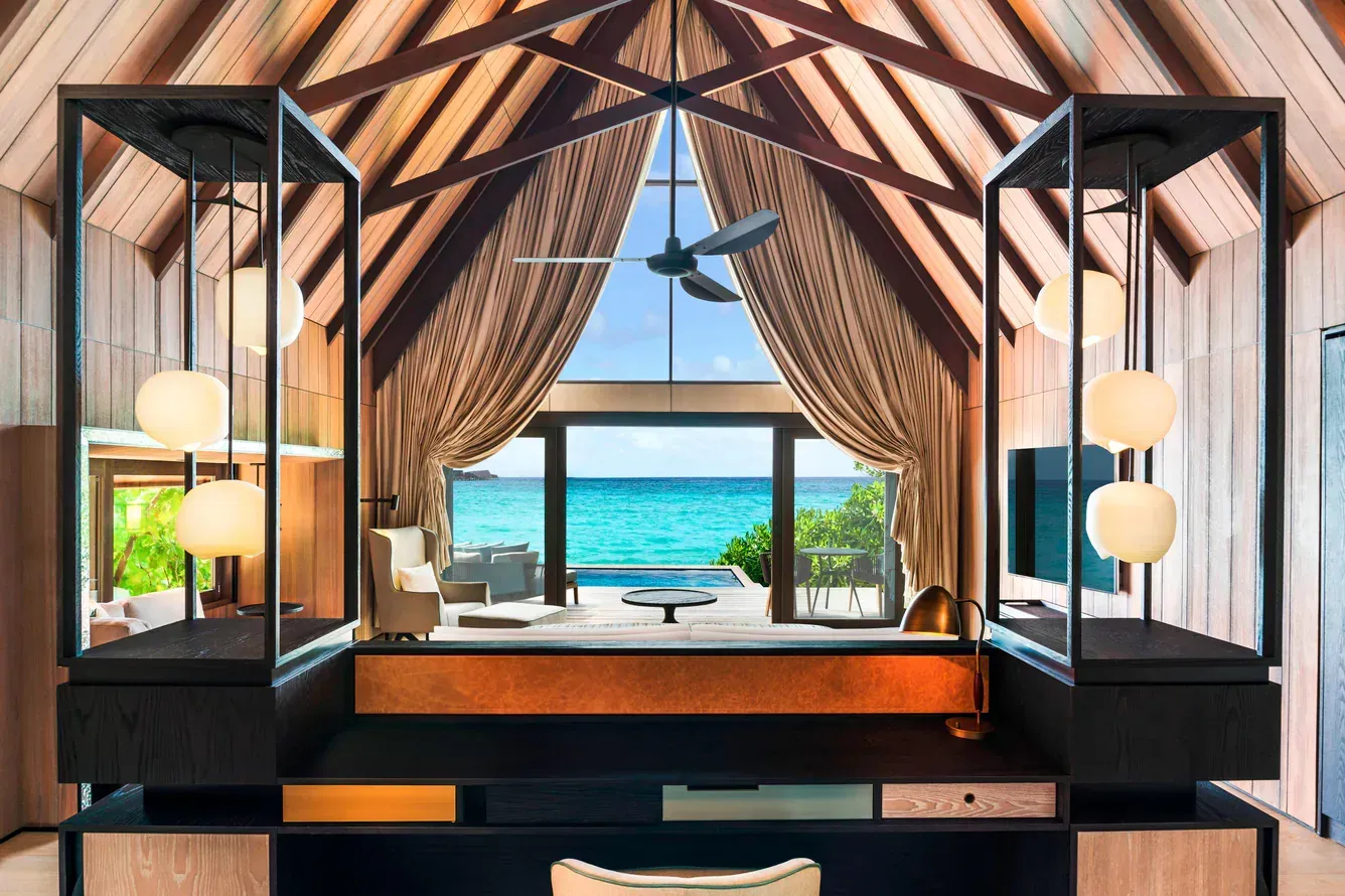 The St. Regis, Maldives Vommuli Resort Villa