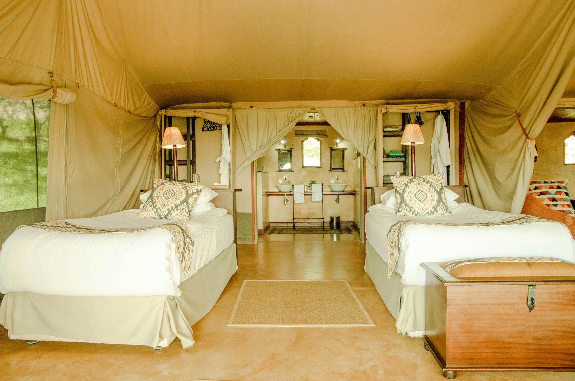 Luxury safari camps in Kenya Cottar