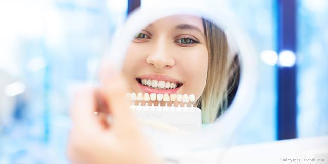 Schöne weiße Zähne mit Bleaching (Zahnaufhellung), Veneers und mehr