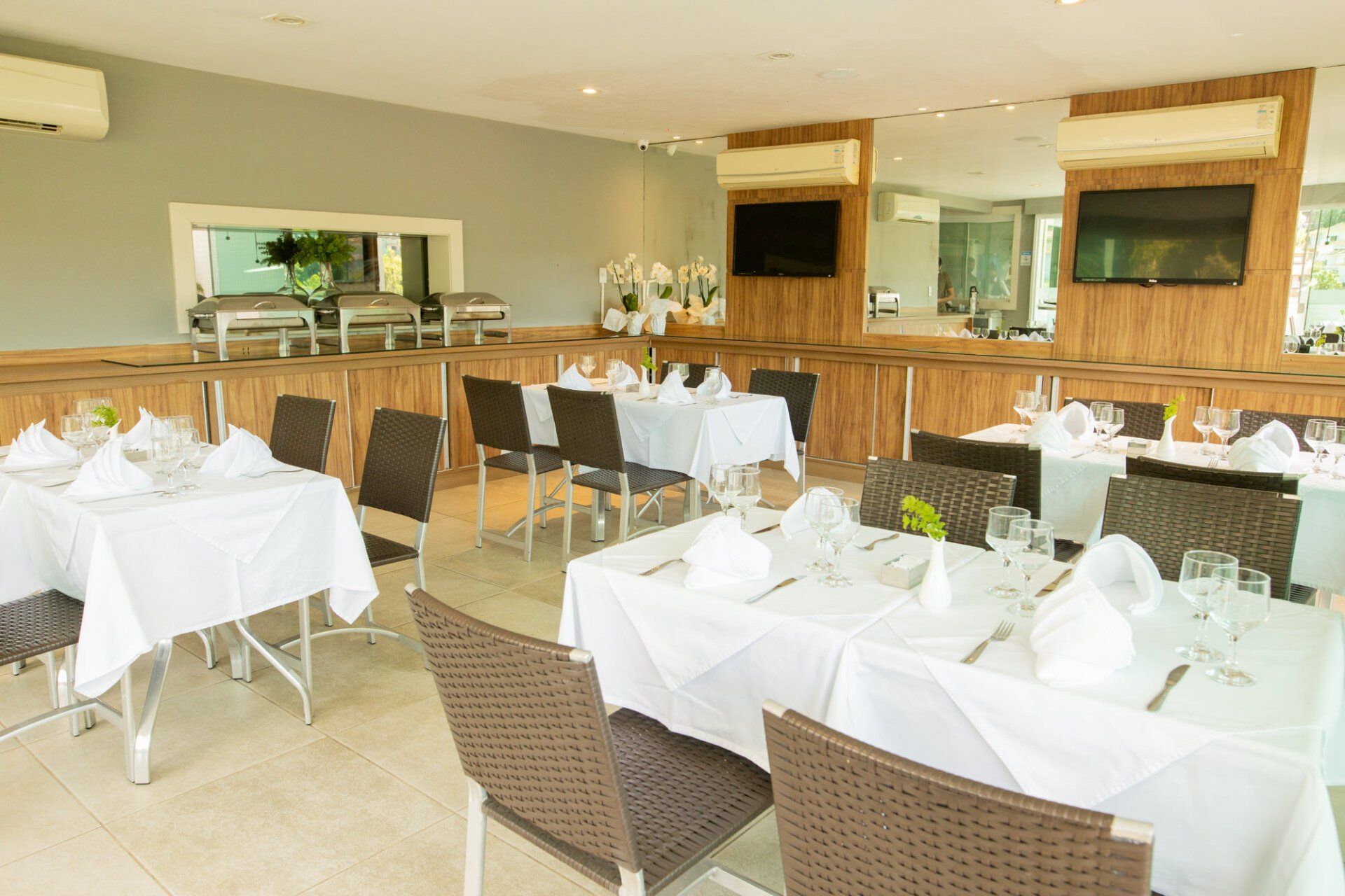 foto do restaurante hotel em angra