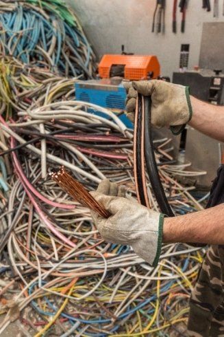 recupero cavi elettrici, smaltimento rifiuti, noleggio cassettoni