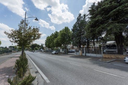 magazzinaggio scatolame per alimenti, magazzinaggio barattoli per alimenti, stoccaggio rifiuti