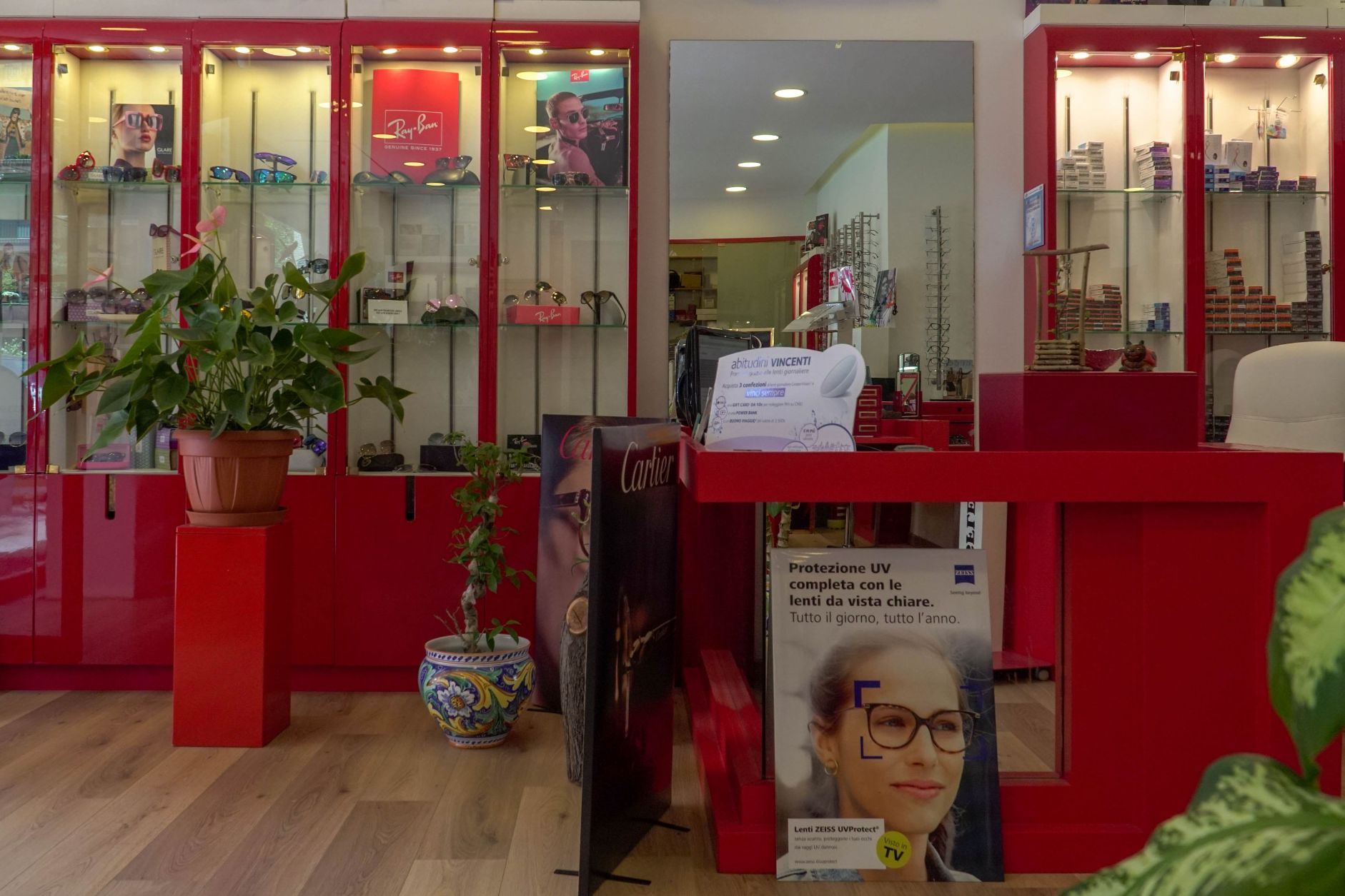 Occhiali con lenti oftalmiche