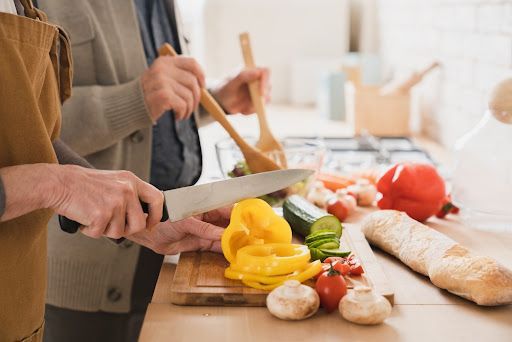 7 Food Preparation Tips for Caregivers and Elders - Caregiver Support  Services