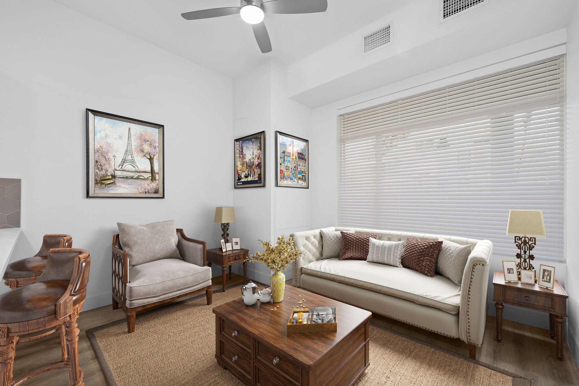 photo showing a living room