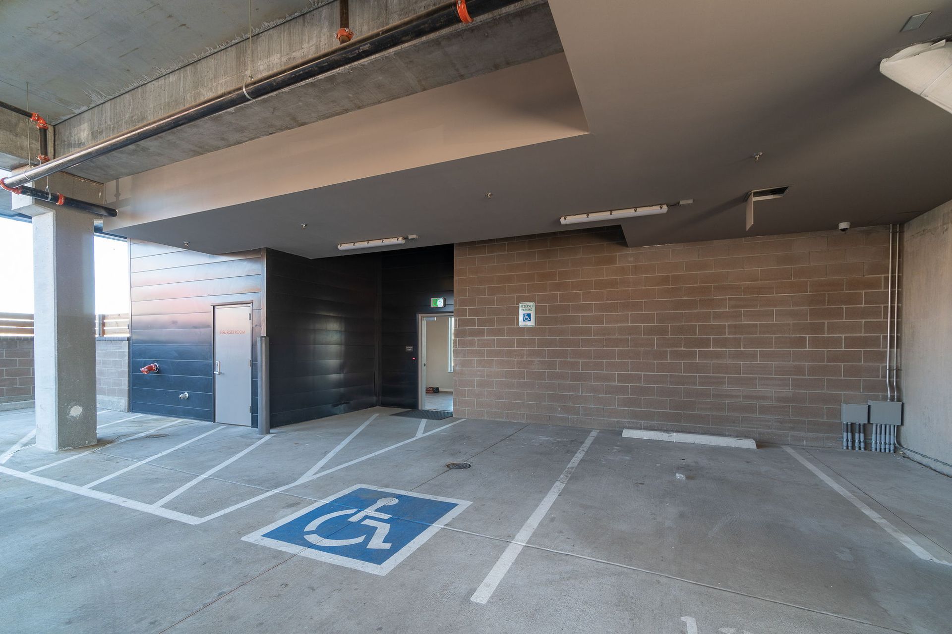 mile high apartments exterior