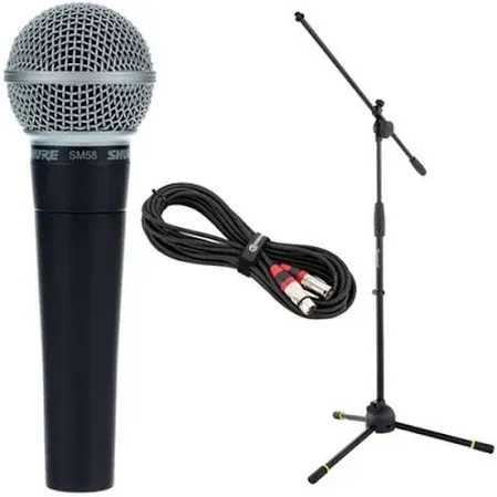Shure SM58 mikrofon, XLR-kabel og svart mikrofonstativ.