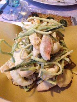 Pasta con pesce fresco