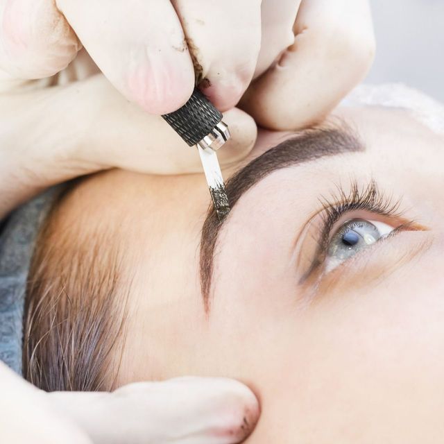 Eyebrow Design with Threading