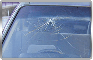 cracked windscreen 