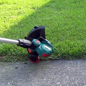 Click to enlarge string trimmer picture.