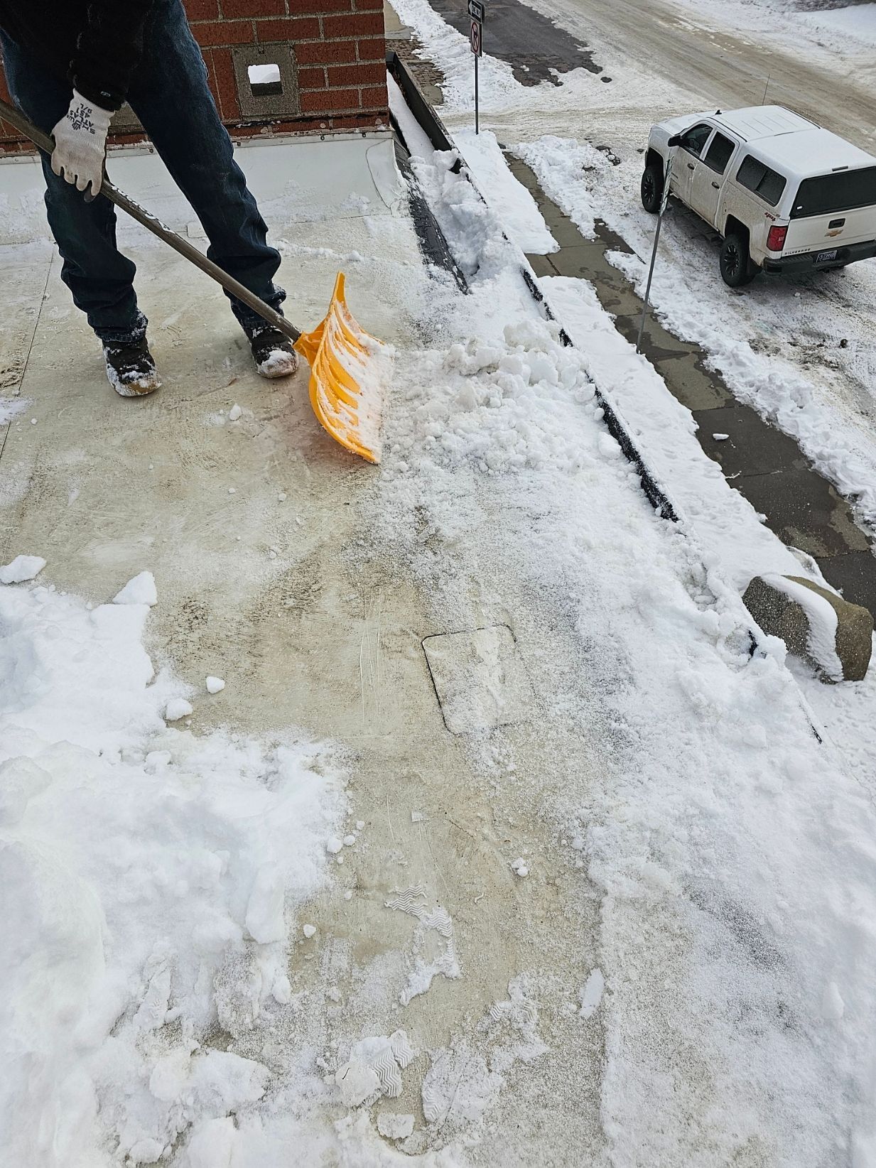 kalispell roofing pros - roof leak - roof snow removal