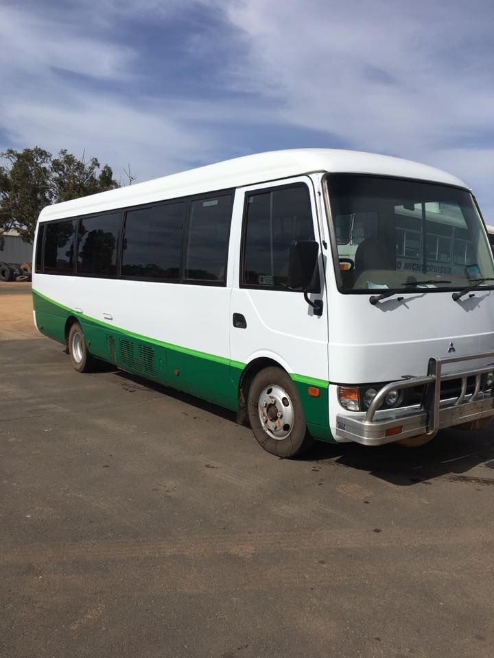 Bus | Picton, WA | Choice Panel and Paint