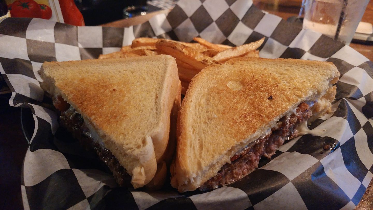 The Penguin Hotel | Tavern | Pub | Restaurant | Denver | Pa