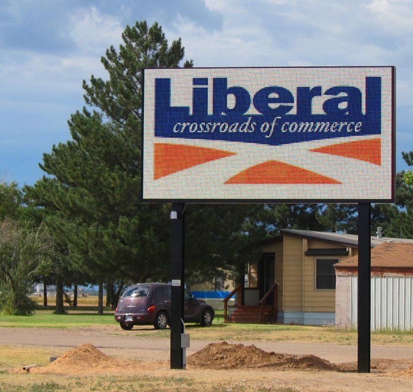 Liberal Pole Sign — Hays, KS — Commercial Sign Co.