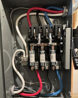 two-lions-electric-img