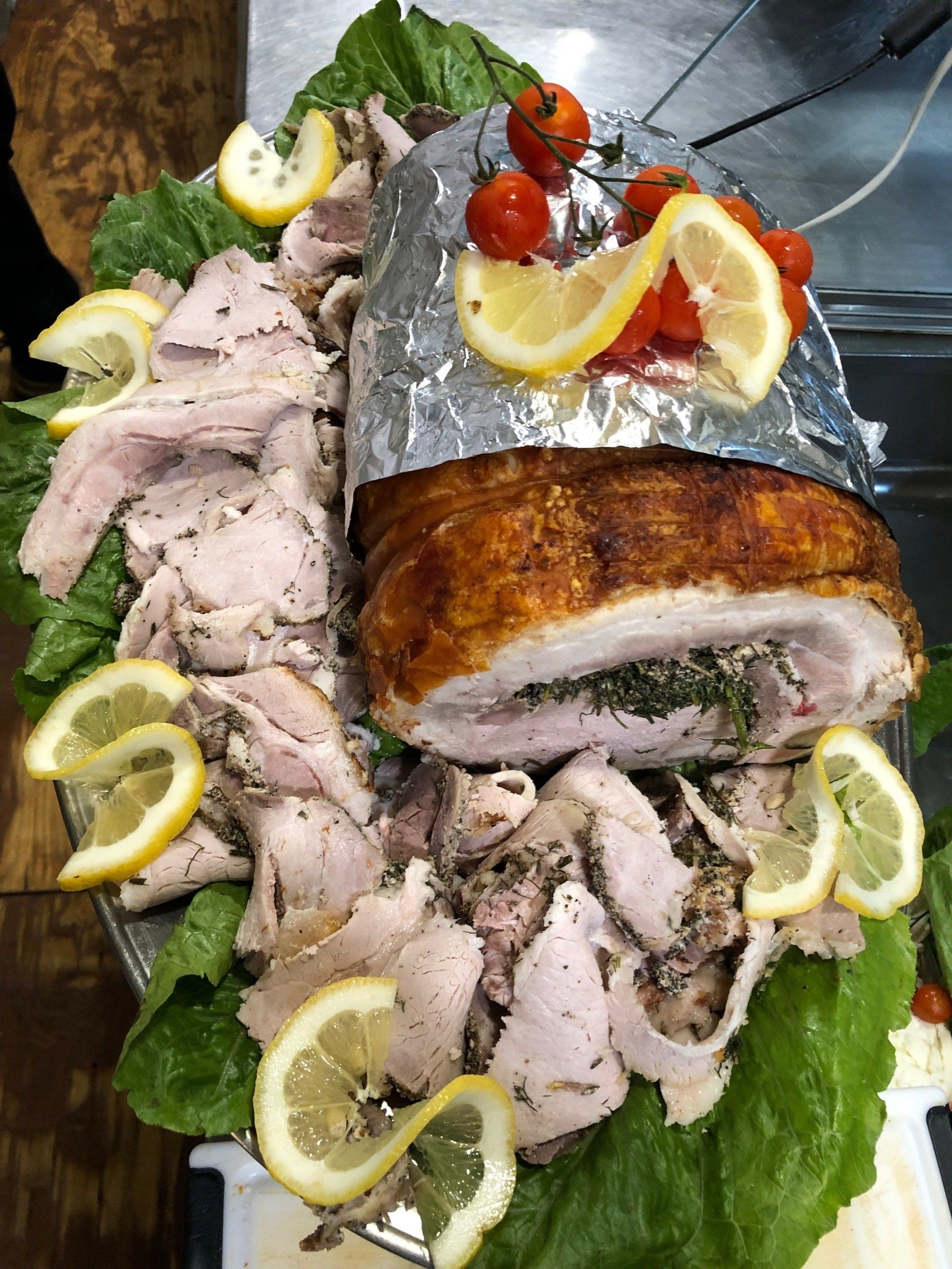 secondo piatto di porchetta