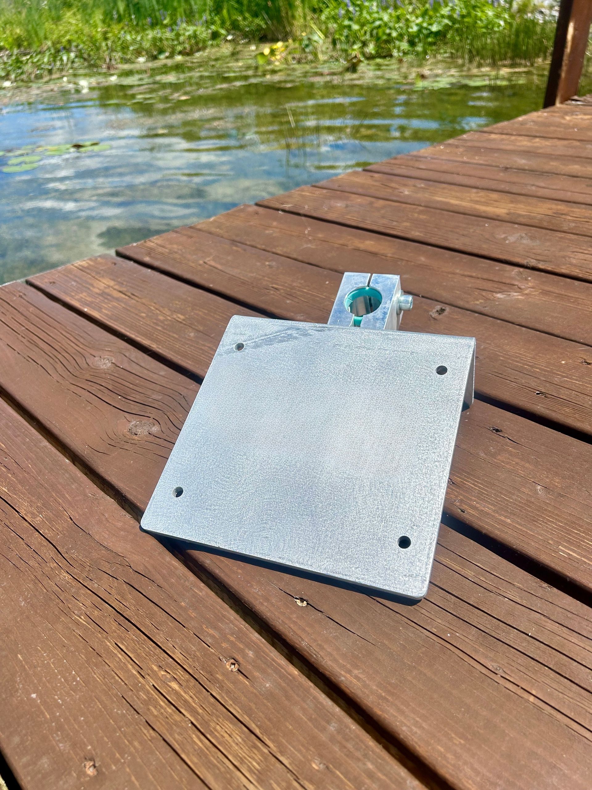 Dock Plate Mount