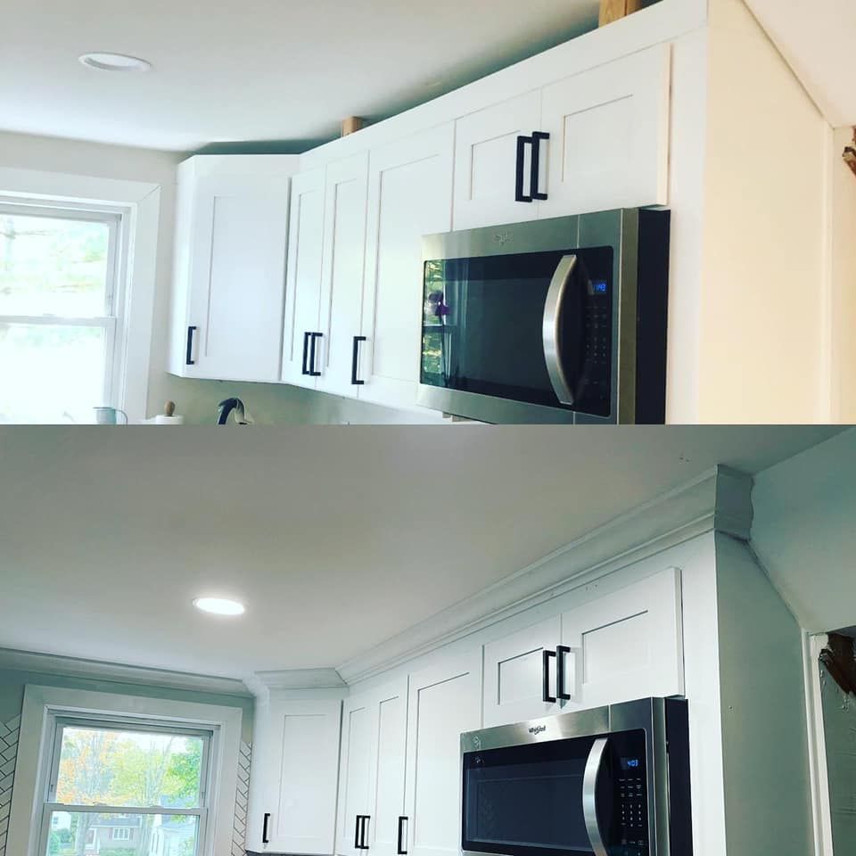 Before and after of a kitchen cabinet installation showing the addition of crown molding to bridge the gap to the ceiling.