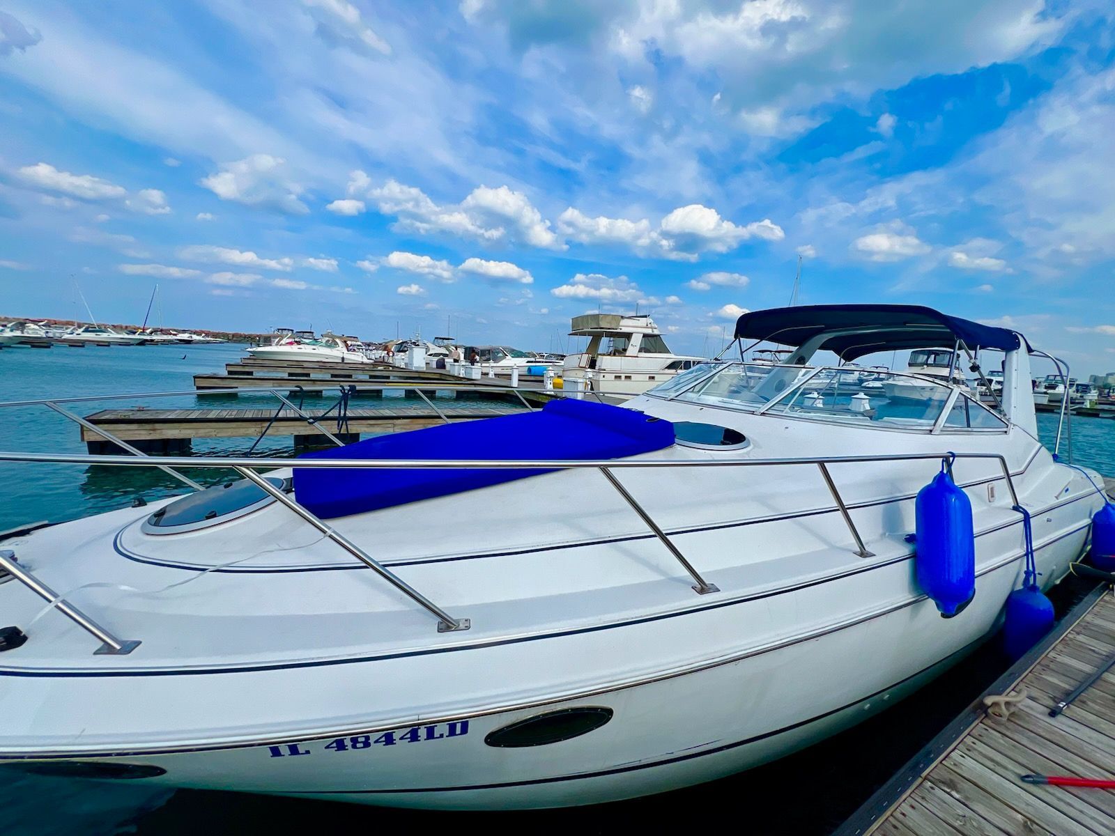 Dream Chaser luxury boat charter Chicago