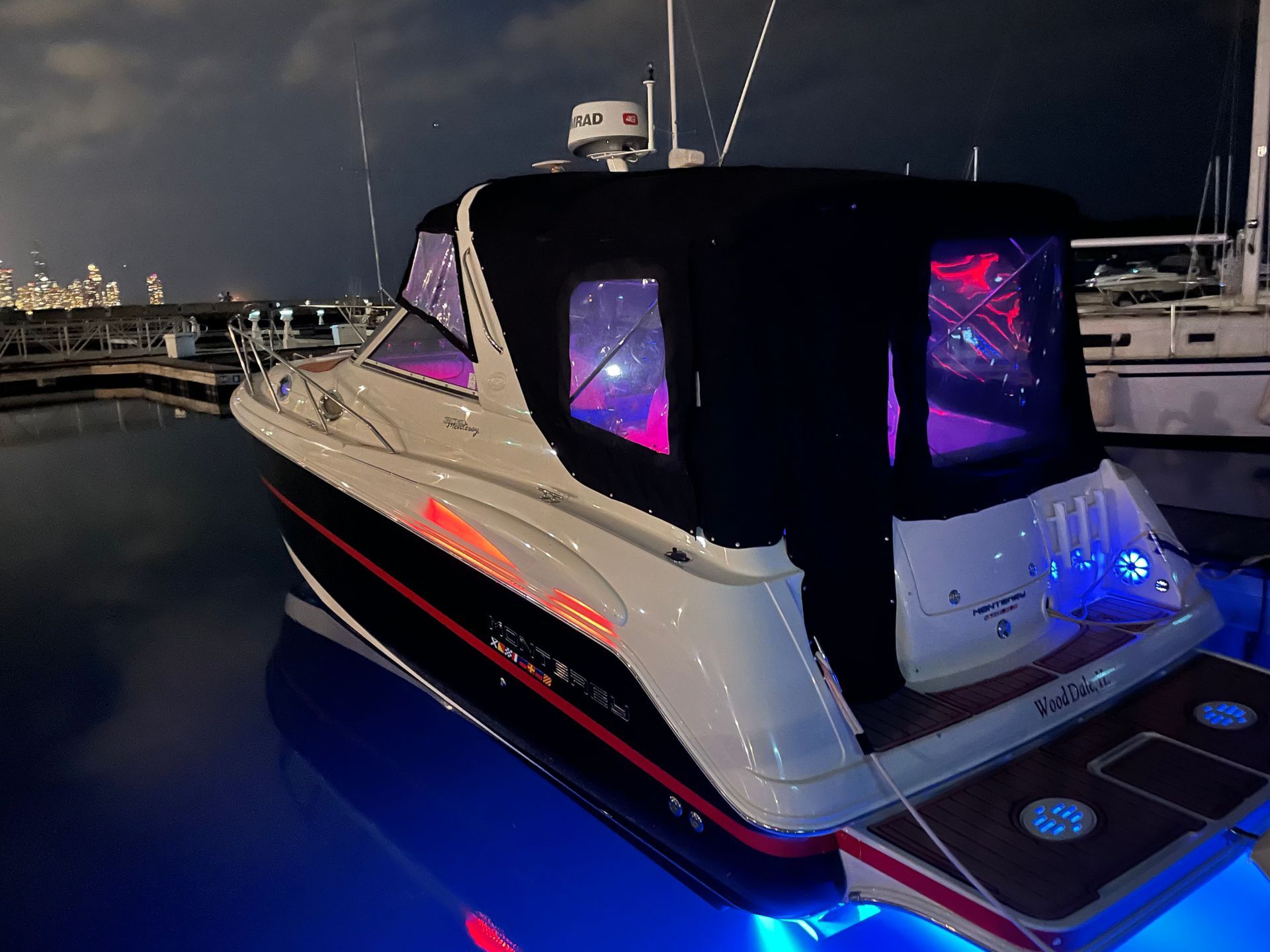 Jumpin JAC luxury boat charter Chicago